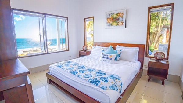 Air Sanih Beach Villa image 10
