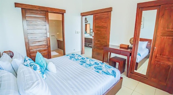 Air Sanih Beach Villa image 30